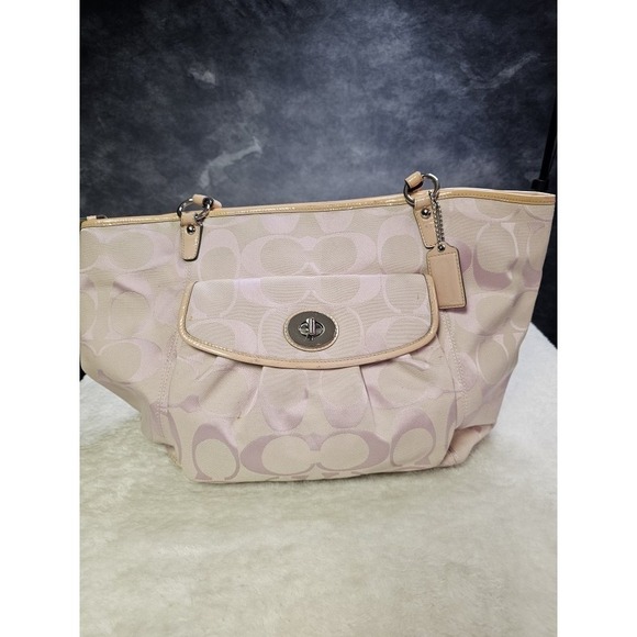 Coach Handbags - Vintage Pink Coach Signature Optic Leah Shoulder Tote Bag